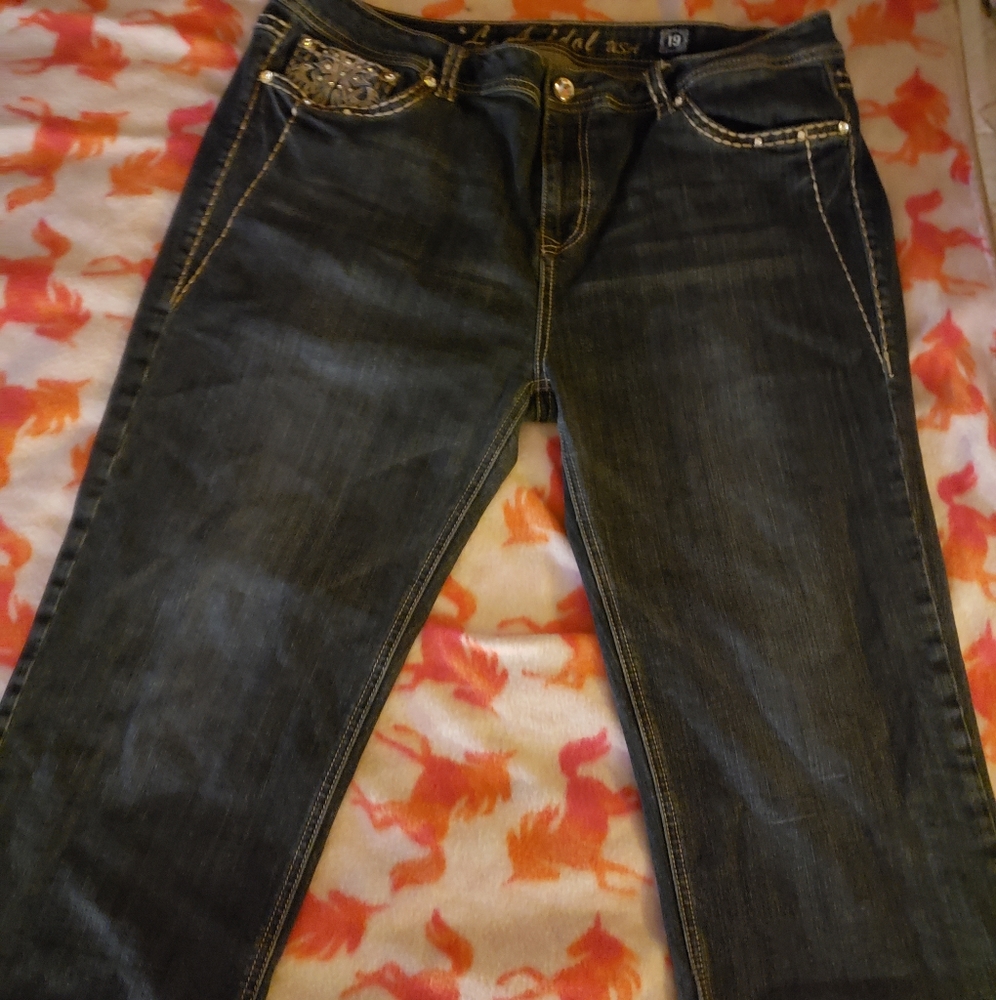 L.A. IDOL BLING CAPRI